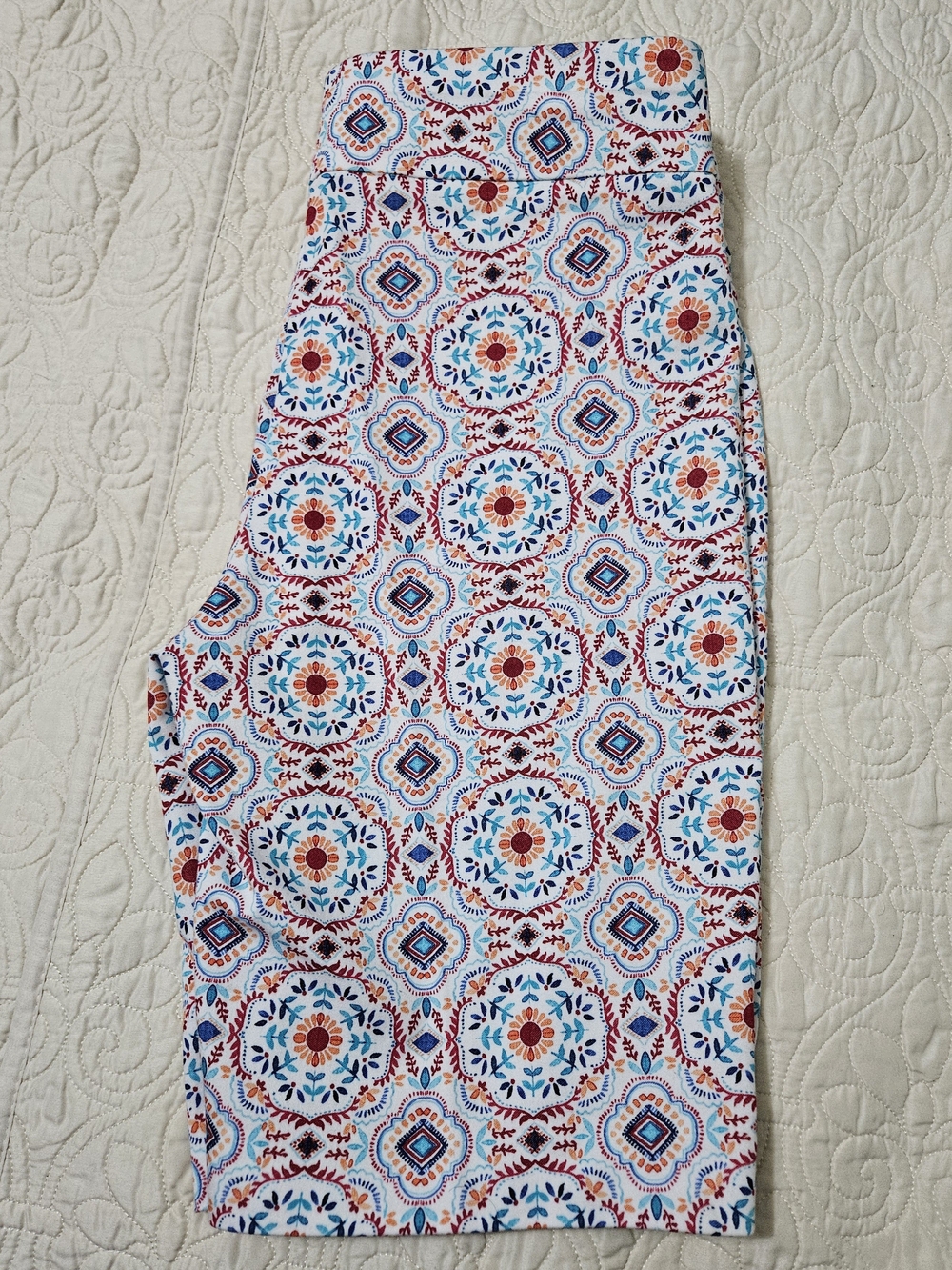 Kohl's White Bermuda Shorts with Blue & Coral Medallion Print - Picture 3 of 4